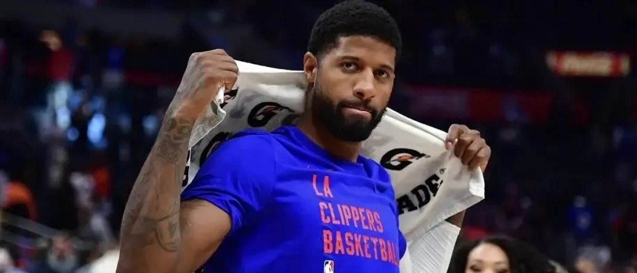 关于勇士球星保罗·乔治受伤，球队陷入困境的信息