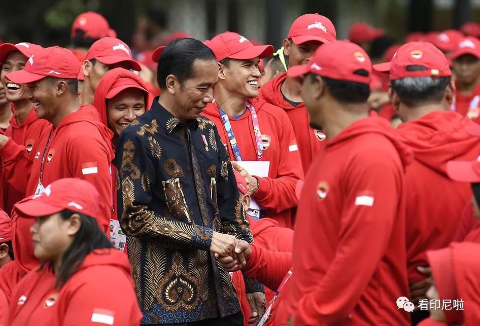 乌兹别克队运动员刻苦训练，实现夺冠