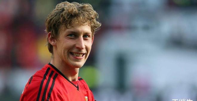 包含纽伦堡青训成果展露头角，培养多名未来明星的词条