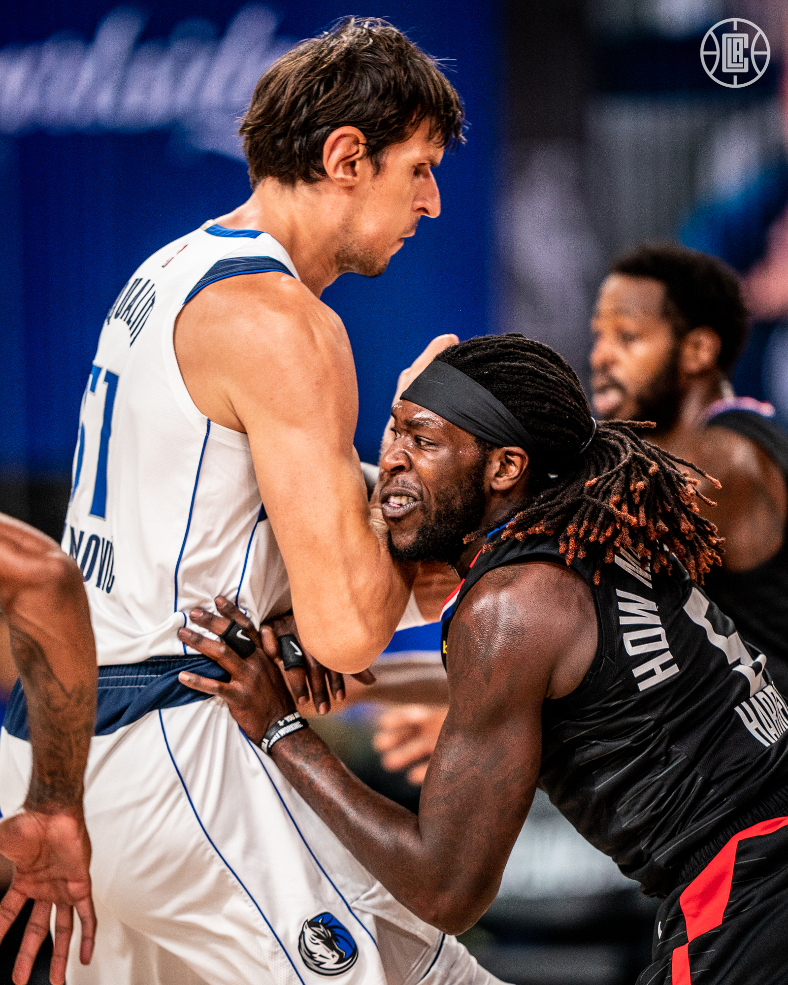 非洲篮球女队取得历史性胜利,赢得球迷掌声 非洲篮球女队取得历史性胜利,赢得球迷掌声