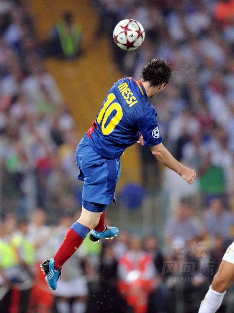 踢球是我最大的梦想成为足球巨星