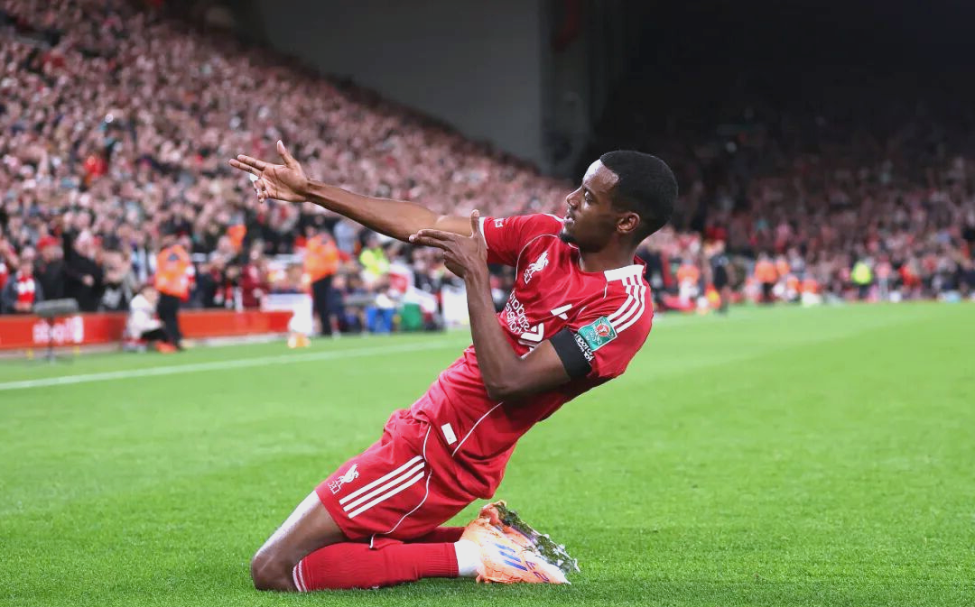 关于利物浦主帅因伤离场,球队助教代替指挥的信息 关于利物浦主帅因伤离场,球队助教代替指挥的信息